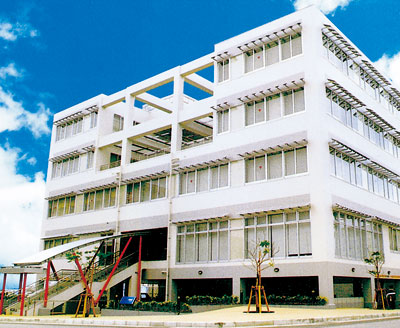 那覇市IT創造館